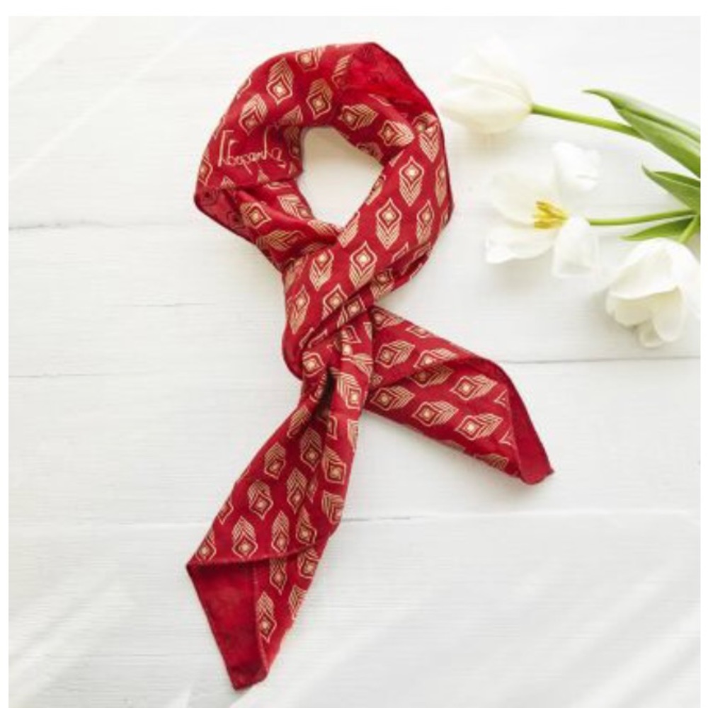 Scarf, Symbology